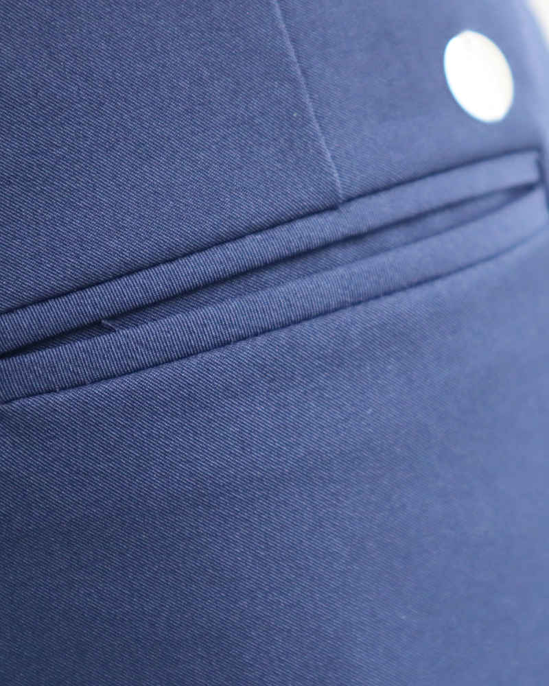 Essential Cropped Pants